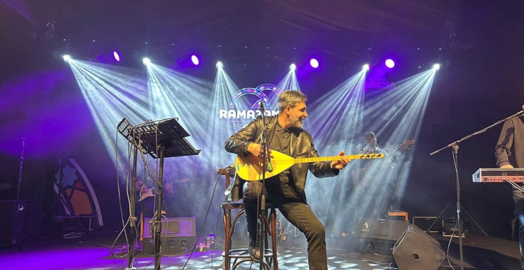 Uğur Işılak Başakşehir'de Konser Verdi