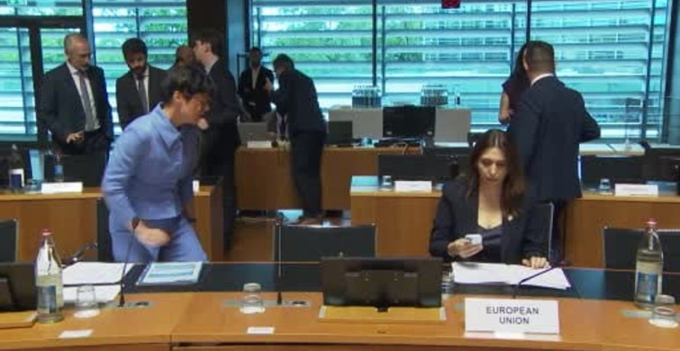 Ukrayna ve Moldova AB’ye üyelik müzakerelerinde ilk fasıl kümelerini açtı