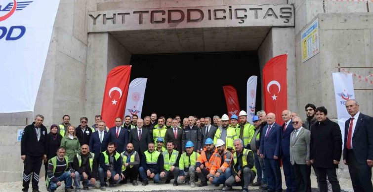 Ulaştırma Bakanı Uraloğlu T26 Tüneli'nde İncelemelerde Bulundu