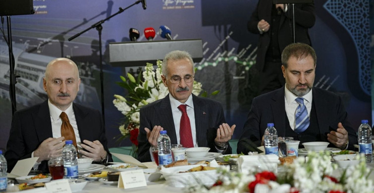 Ulaştırma Bakanı Uraloğlu, Trabzon'daki Yatırımları Anlattı