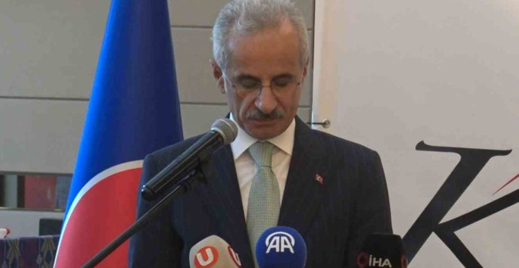 Ulaştırma ve altyapı bakanı Uraloğlu, Filipinler Cumhuriyeti’nin milli günü kutlamasına katıldı