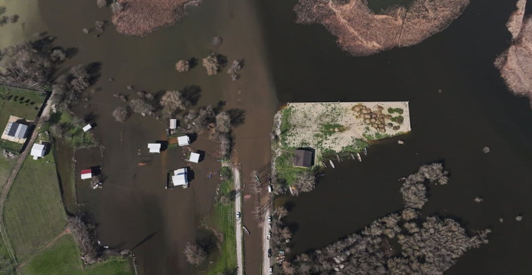 Uluabat Gölü'nde Su Seviyesi Yükseldi