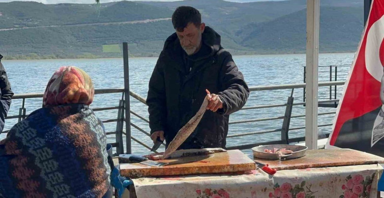 Uluabat Gölü'nde Turna Balığı Fiyatları Yükseldi