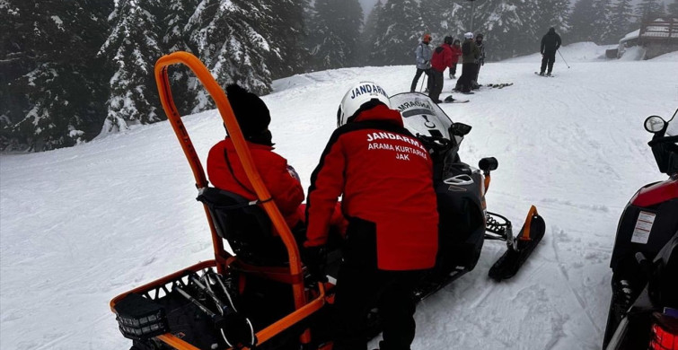 Uludağ'da JAK Ekiplerinin Yarıyıl Tatili Mücadelesi