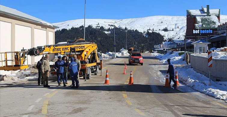 Uludağ'da Kaybolan İki Arkadaşı Arama Çalışmaları Devam Ediyor