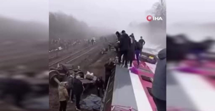 Ulyanovsk'ta Yolcu Treni Raydan Çıktı: 24 Yaralı