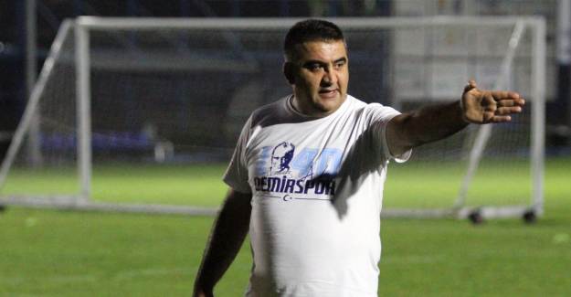 Ümit Özat: 'Bu Sene Artık O Sene'