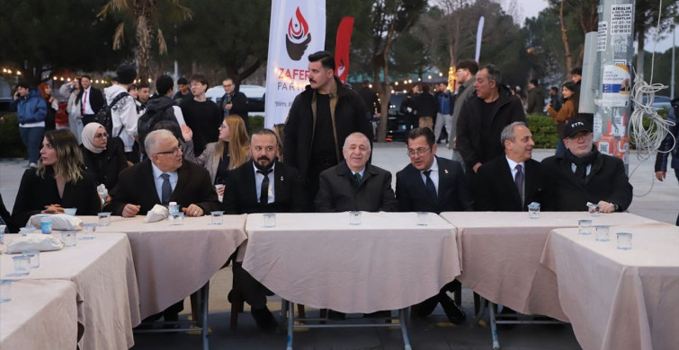 Ümit Özdağ, Denizli'de Gençlerle Buluştu