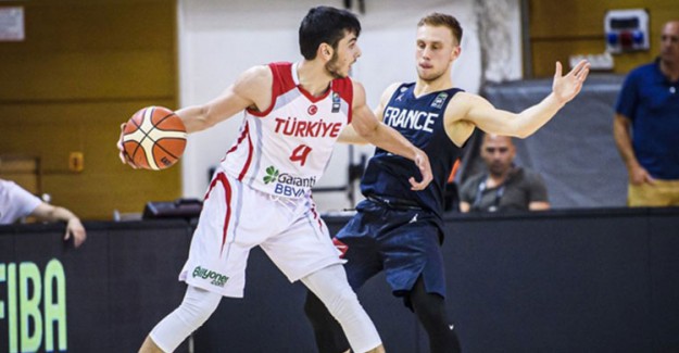 Ümitler Fransa'ya Mağlup Oldu