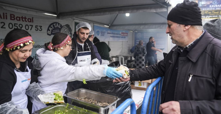 Ümraniye'de 11. Geleneksel Hamsi ve Kültür Festivali Coşkuyla Gerçekleşti