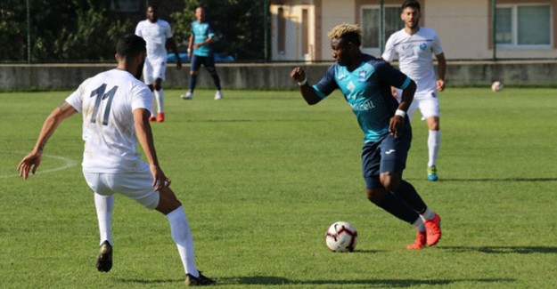 Ümraniyespor, Senagalli Golcü Honore Gomis'i  Kadrosuna Kattı 