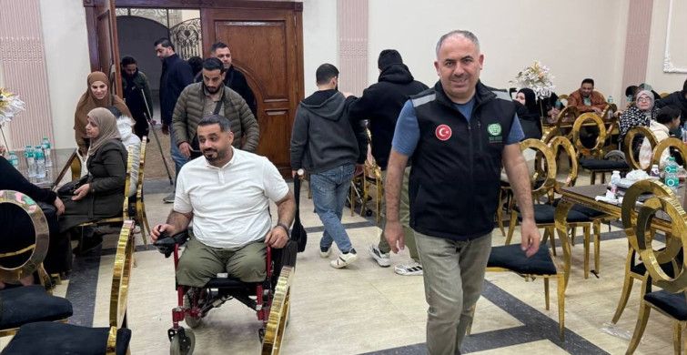 Umut Kervanı İnsani Yardım Vakfı, Kahire'de Gazzeli Aileler İçin İftar Verdi