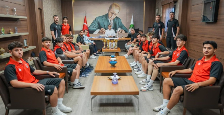 Umut Yılmaz, Türkiye üçüncüsü Gaziantep Şehitkamil Belediyespor'u ağırladı