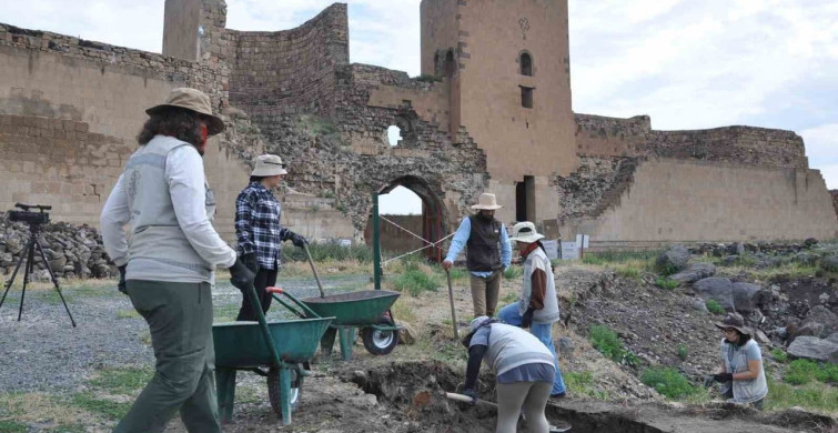 UNESCO mirası ani'de kazı çalışmaları sürüyor