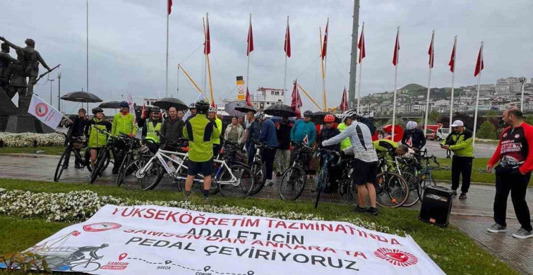 ÜNİPERSEN'den Bisikletli Eylem: Yükseköğretim Tazminatı İçin Pedal Çeviriyorlar