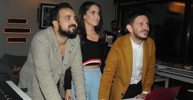Ünlü DJ Burak Yeter'in Açılışına Ünlü Akını!