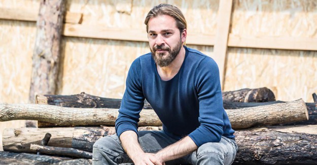 Ünlü Oyuncu Engin Altan Düzyatan'a Dolandırıcı Şoku!