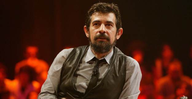 Ünlü Şovmen Okan Bayülgen'in Yeni Tarzı Herkesi Şoke Etti!