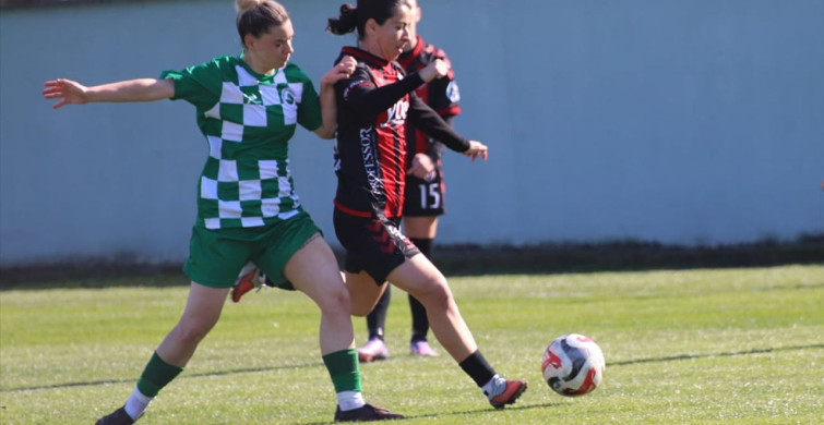 Ünye Kadın SK, Çekmeköy Bilgidoğa'yı 7-0 Geçti