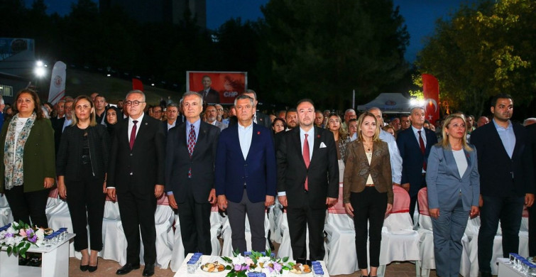 Uşak'ta Ferdi Zeyrek Amfi Salonu Açıldı