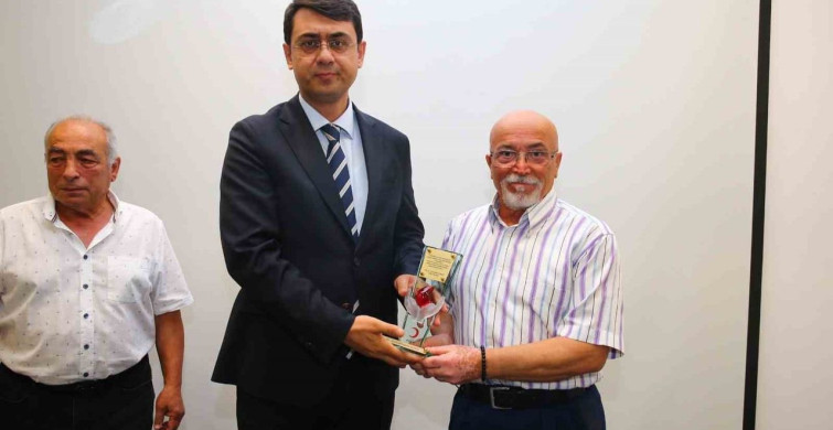 Uşak'ta kan bağışçılarına plaket takdim edildi
