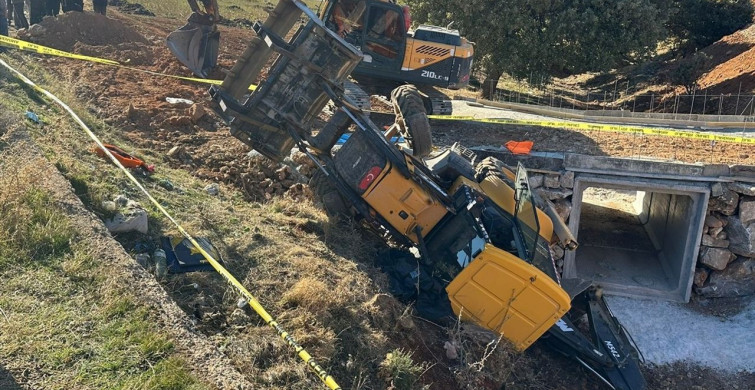 Uşak'ta Kepçe Devrildi: Bir Kişi Hayatını Kaybetti