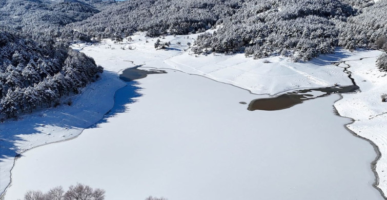 Uşak'ta Soğuk Hava ve Buz Oluşumu