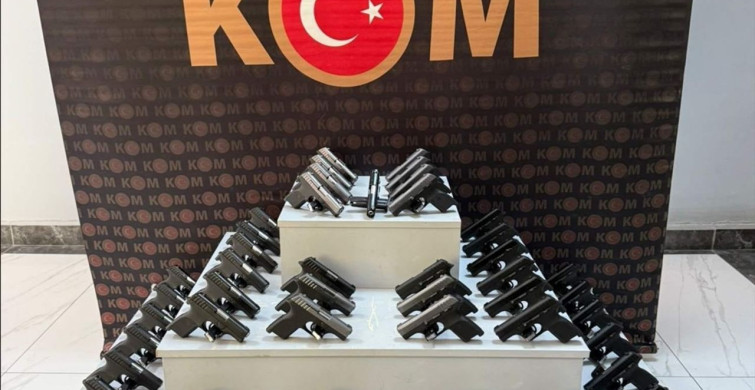 Uşak'ta Yolcu Otobüsünde 55 Ruhsatsız Tabanca Ele Geçirildi
