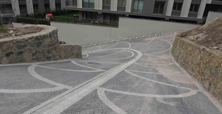 Üsküdar Güzeltepe Mahallesi'nde Ulaşım Sorunları Gündemde