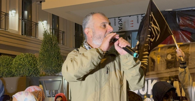 Üsküdar'da McDonald's Protestosu Devam Ediyor