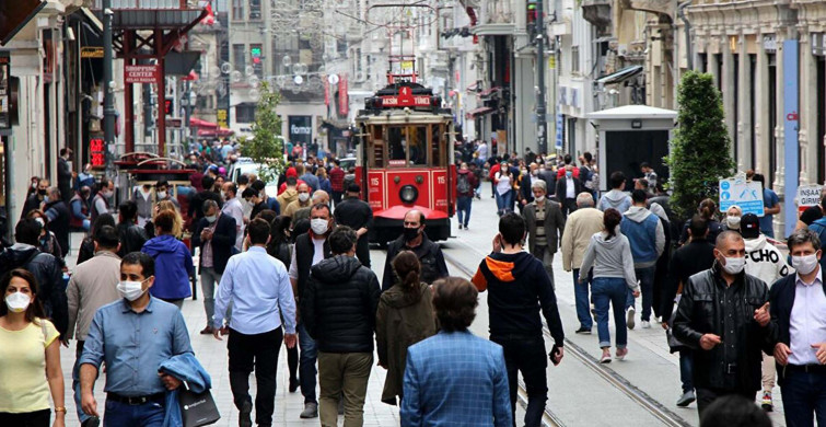 Pandemi ne zaman bitecek? Uzmanlar açıkladı: Yoğun bakımda yatan hasta sayısı azaldı