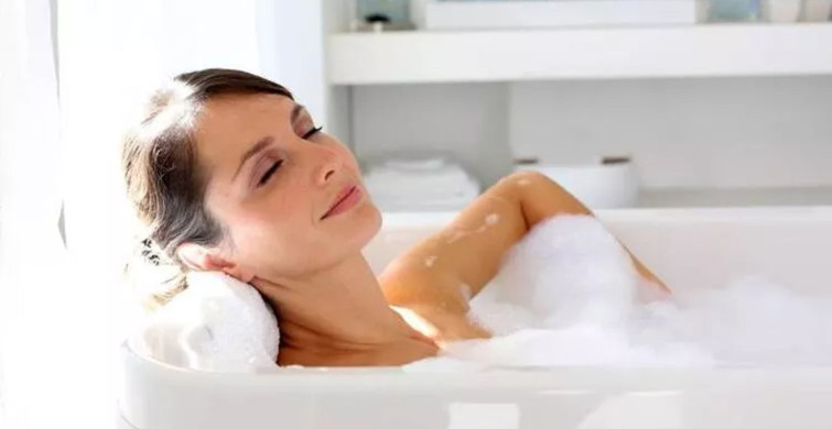 Uzmanlardan günlük banyo yapanlara önemli uyarı! Sık sık yıkanmak o hastalığı tetikliyor