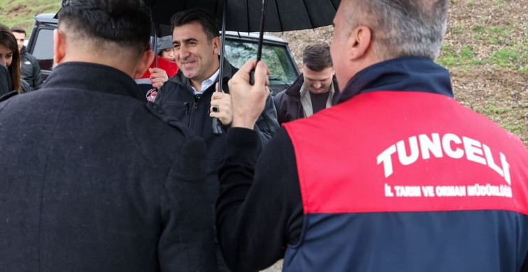 Uzunçayır Baraj Gölü'nde 1.5 Milyon Yavru Alabalık Su ile Buluştu