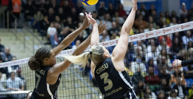 VakıfBank, Aydın Büyükşehir Belediyespor'u 3-0 Mağlup Etti