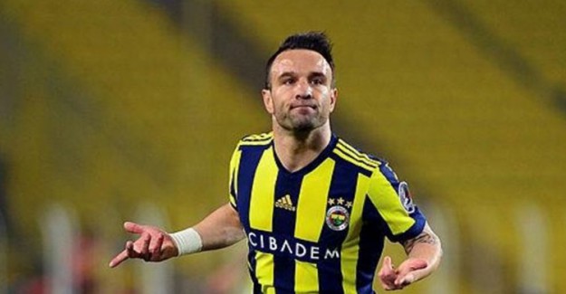 Valbuena Fenerbahçe’de Kalacak Mı?