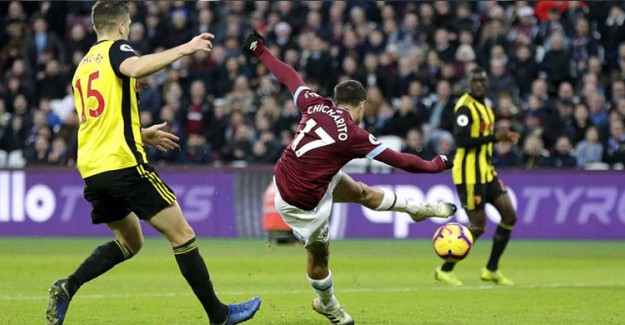 Valencia’da Javier Hernandez Sesleri