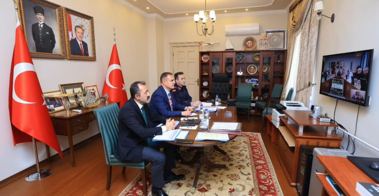 Vali Akbıyık, Güvenlik Toplantısına Katıldı