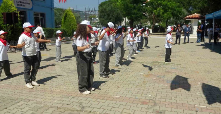 Vali Akbıyık'tan yaz tatilinde kitap okuma tavsiyesi