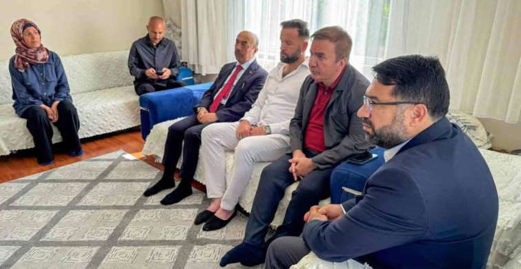 Vali Aydoğdu, babasını kaybeden öğrenci ailesini ziyaret etti