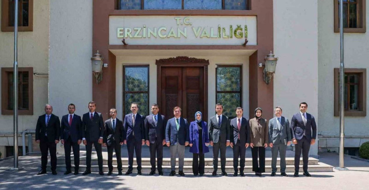 Vali Aydoğdu, yeni atanan vali yardımcıları ve kaymakamlarla toplantı yaptı