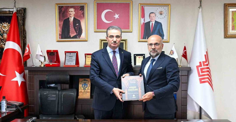 Vali Baruş, Erzurum Vakıflar Bölge Müdürlüğü'nü Ziyaret Etti