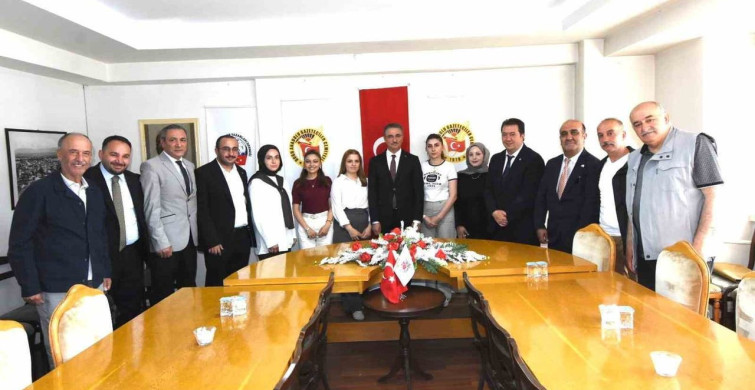 Vali Baruş’tan DAGC’ye iade-i ziyaret