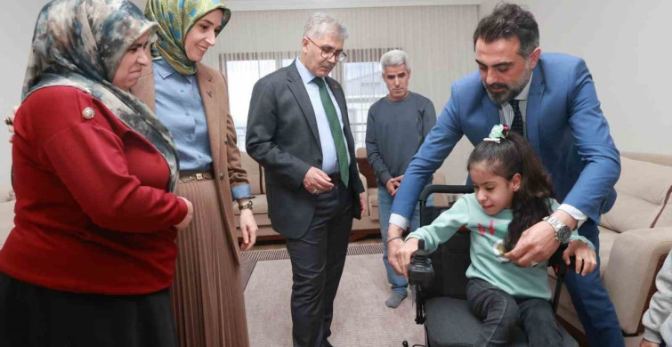 Vali Çelik, Minik Sümeyye’nin Rüyasını Gerçekleştirdi