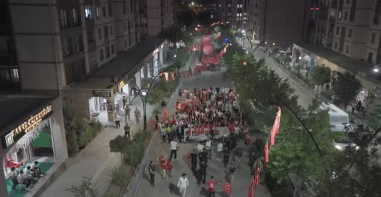 Vali Ekici: 15 Temmuz hain darbe girişimi milletin iradesiyle tarihe gömüldü