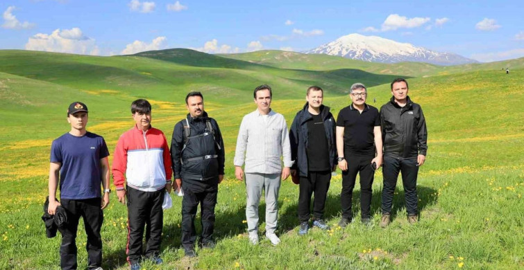 Vali Karakaya Doğa Yürüyüşünde