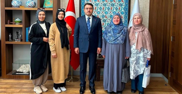Vali Musa Işın, manevi yönüyle kütahya kitabının hazırlayıcılarını ağırladı