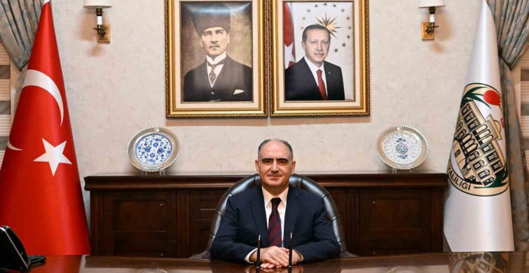 Vali Özkan'dan Manisa Gazeteciler Cemiyeti'ne Anlamlı Kutlama