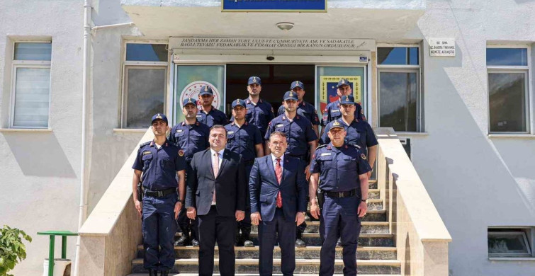 Vali Sözer İnhisar Jandarmasında Bayram Ziyareti Gerçekleştirdi