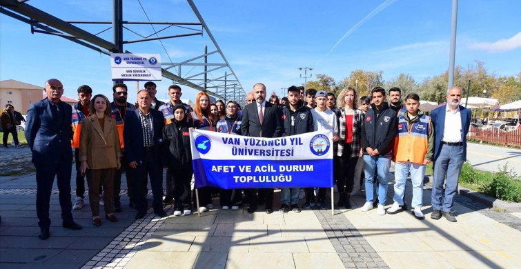 Van Depreminin Keskin İzleri: AFAD Gönüllüsü Sudenur Yazçiçek'in Hikayesi