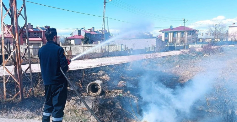 Van Edremit’te Anız Yangını Kontrol Altına Alındı